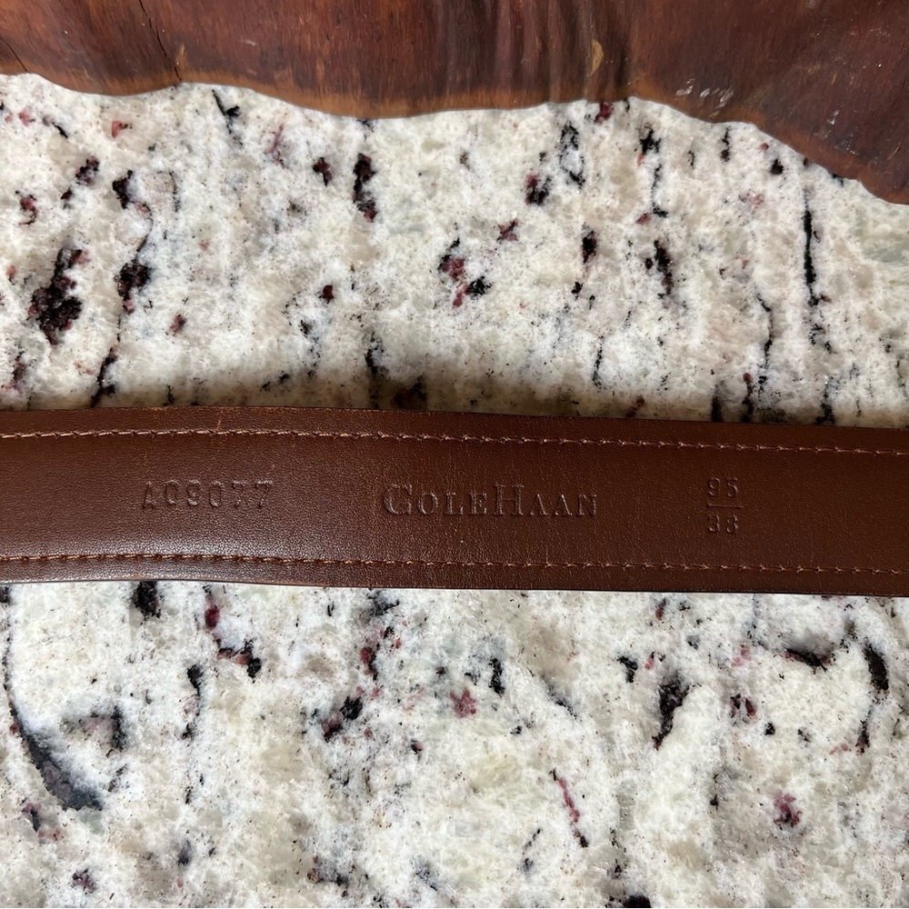 Vintage Cole Haan Leather Belt - Picture 5 of 6